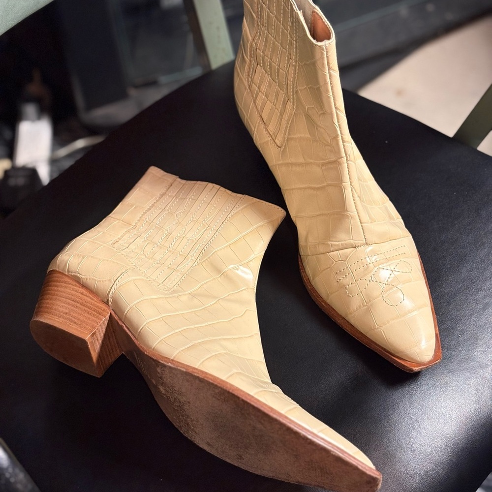 SCHUTZ Croc Western-Style Ankle Boots, size 11